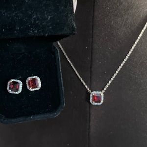 Henri Bendel jewelry set